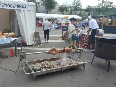 В городе