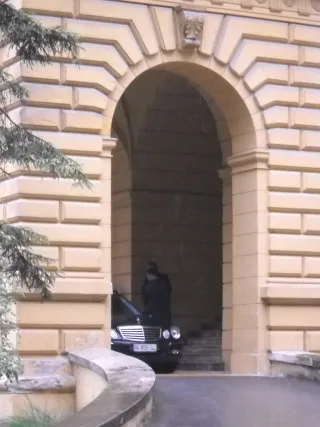 Попы и мерседес