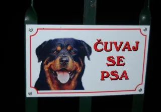 Осторожно, злая собака