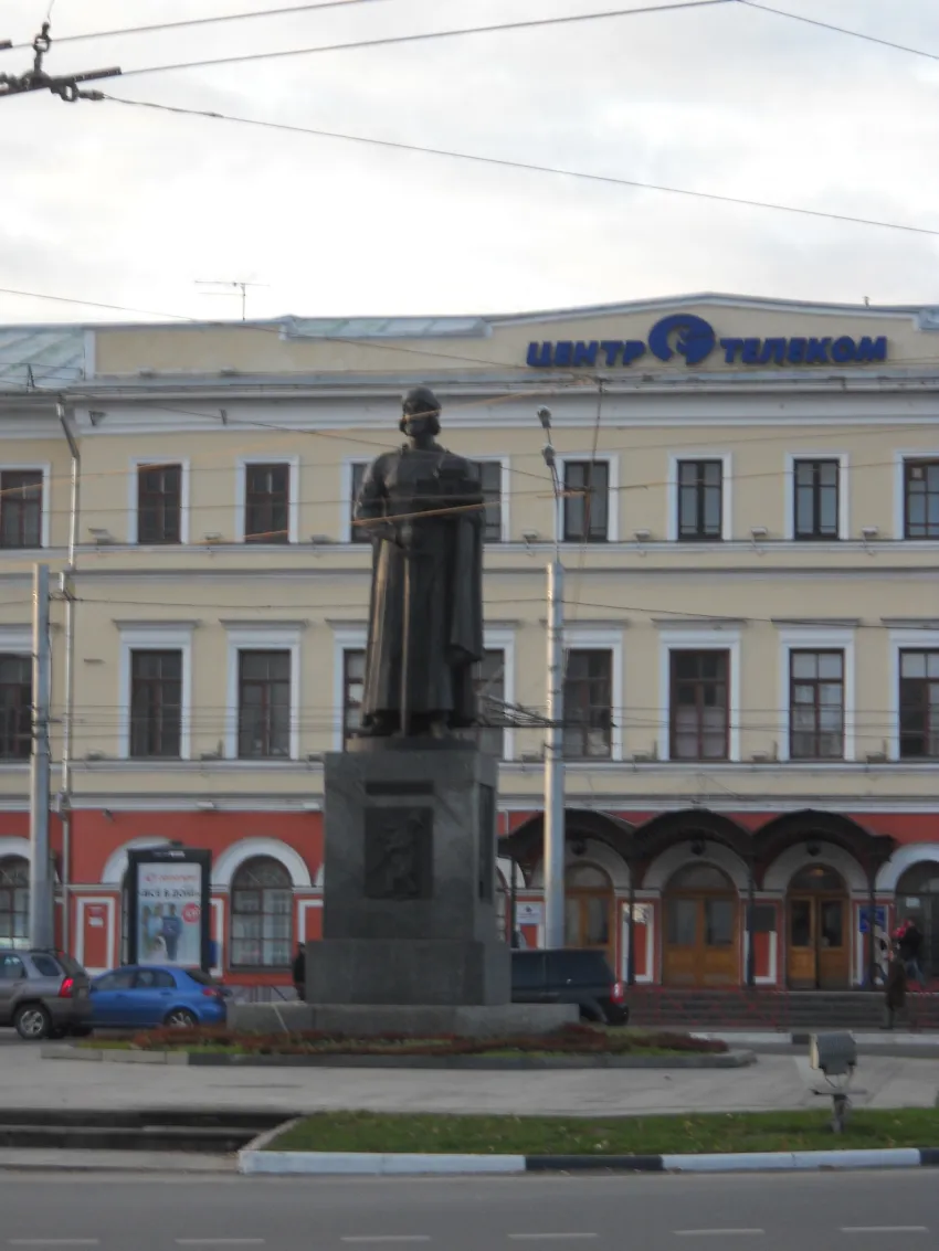 Ярослав Мудрый в проводах