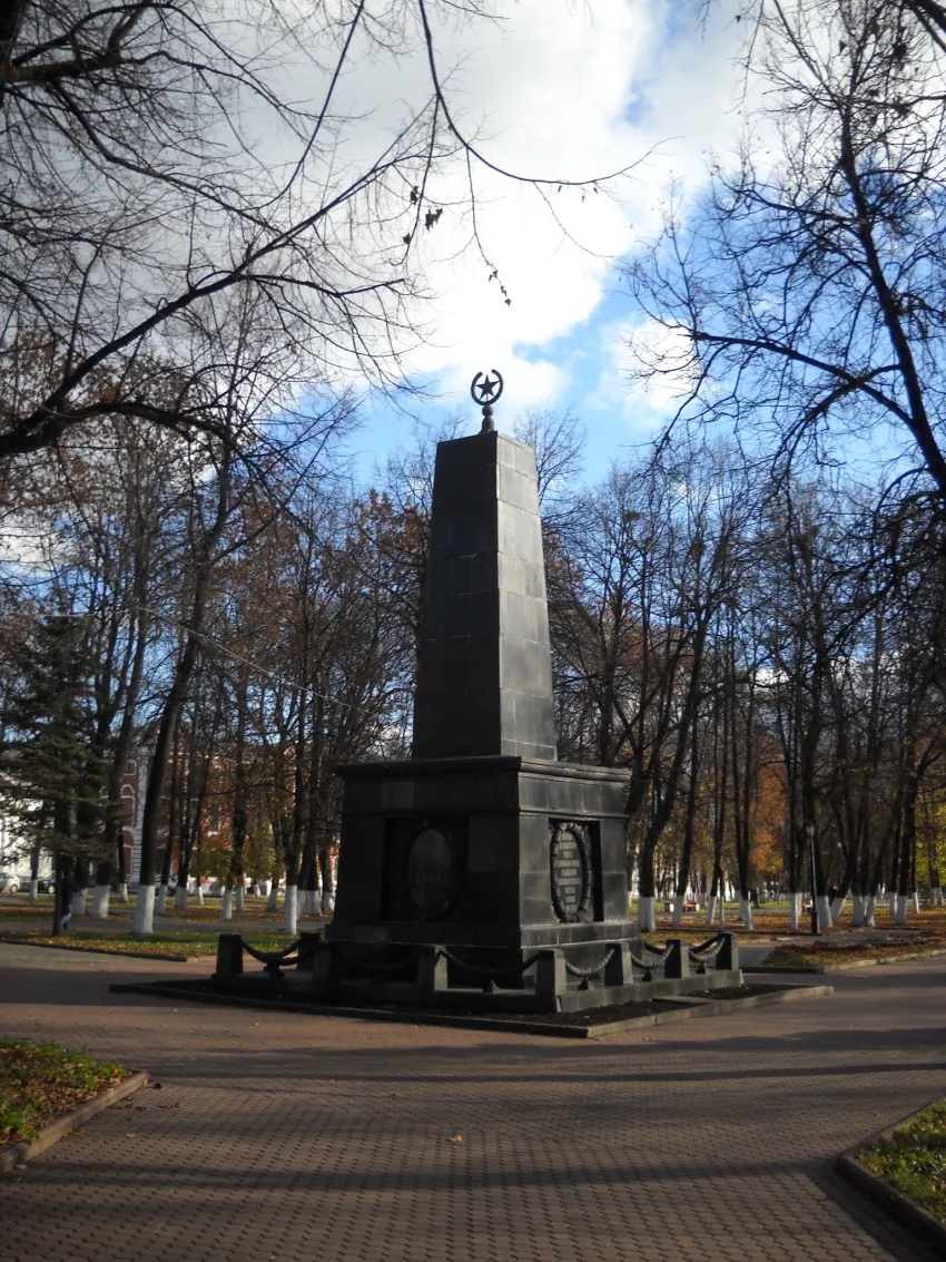 Памятник жертвам белогвардейского мятежа