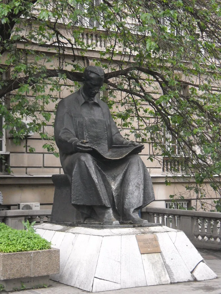Памятник Николе Тесле