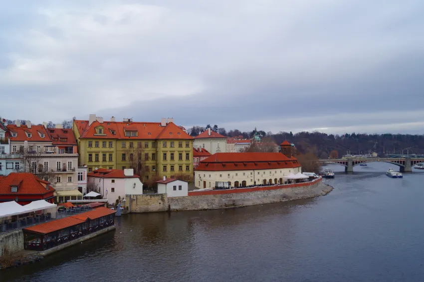 Прага