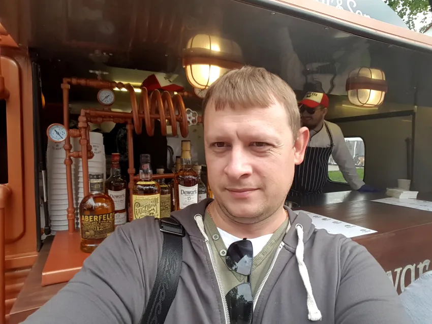 В городе